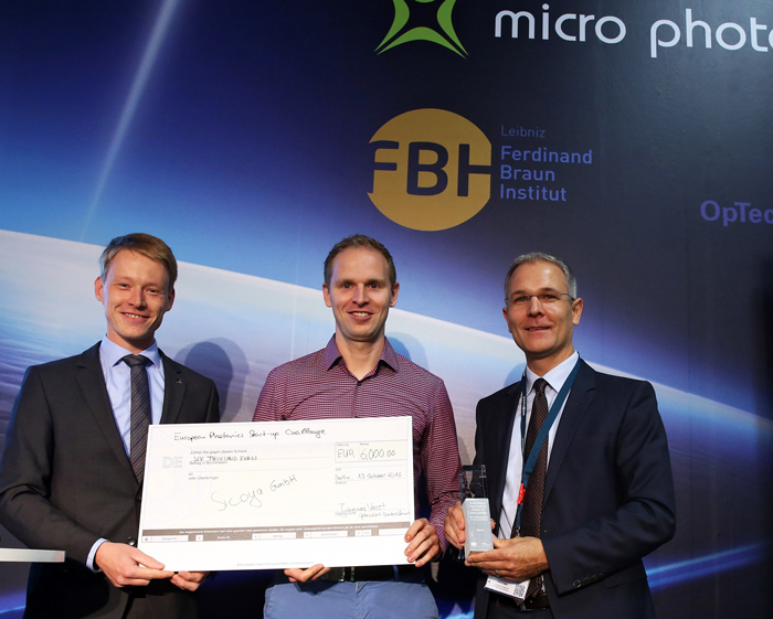 Startup winner: Sicoya and friends at Micro Photonics in Berlin. 