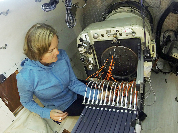 Amanda Bauer configuring the SAMI instrument for a night of observing with the AAT.