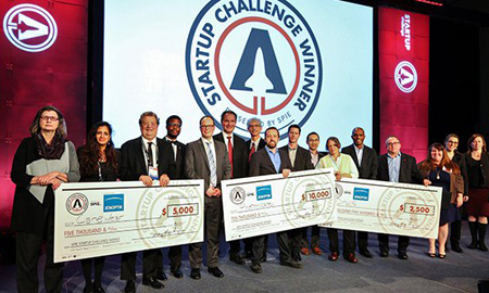 Winners, judges, and sponsors of the 2018 SPIE Startup Challenge.