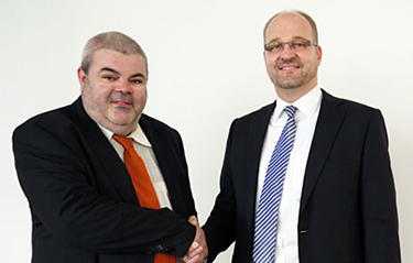 Thomas Grünberger, CTO at Plasmo with Tobias Abeln, CTO at EOS.