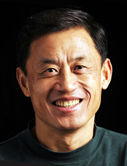 Professor Qing Hu.