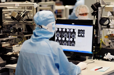 Automated optical VCSEL inspection at Philips Photonics