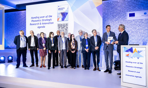 Europe cannot take its technological lead for granted, warns the EU photonics roadmap. Photo: Photonics21.
