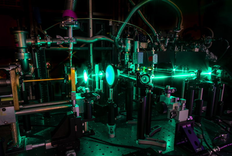 Tunable terahertz: Experimental setup showing different components of the system. Photo: Arman Amirzhan/Harvard SEAS.