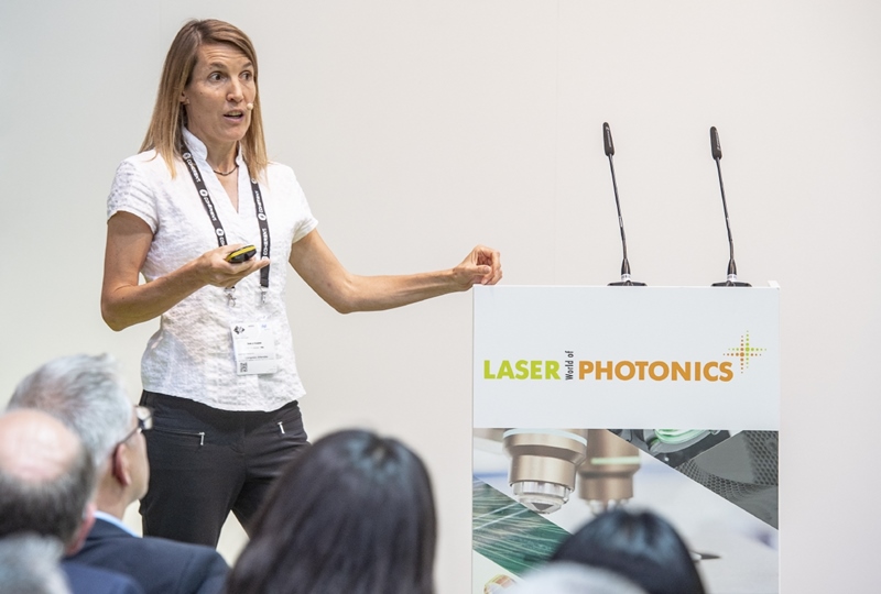FieldLine co-founder Svenja Knappe, speaking at a LASER World of Photonics application panel session dedicated to quantum technology. Photo: Messe Munich/Thomas Plettenberg.