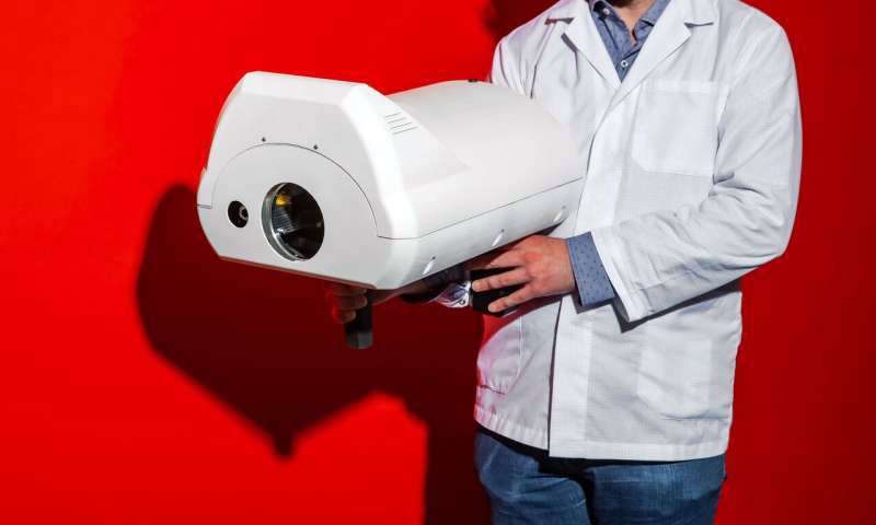 

The hand-held scanner for hazardous substances identifies explosive, toxic and other hazardous substances in real time and shall help emergency personnel with on-site detections. &copy; M-Squared Lasers.