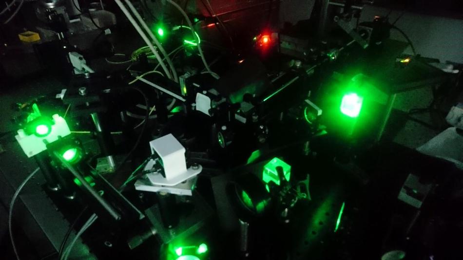 Researchers have developed a new self-calibrating endoscope that produces 3D images of objects smaller than a single cell.
Credit: J. Czarske/TU Dresden.