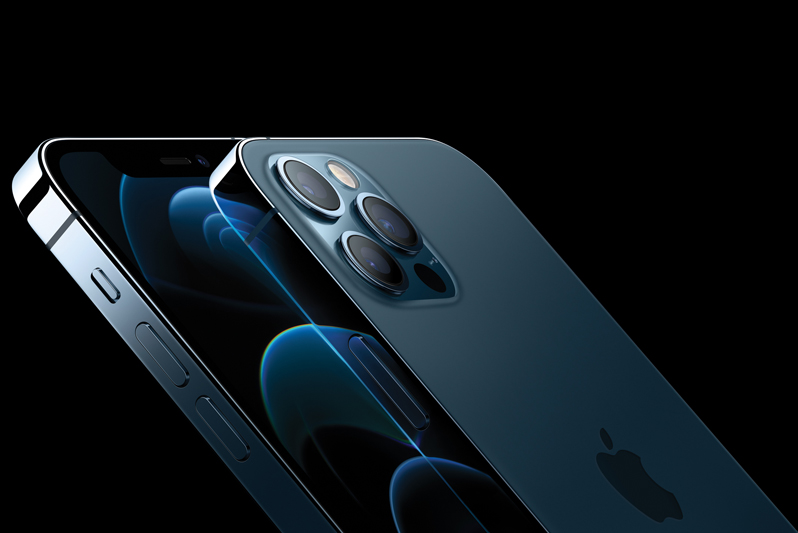 iPhone 12 Pro and iPhone 12 Pro Max feature enhanced optics; the latter a LiDAR scanner for immersive augmented reality experiences. Image: Apple / Business Wire.
