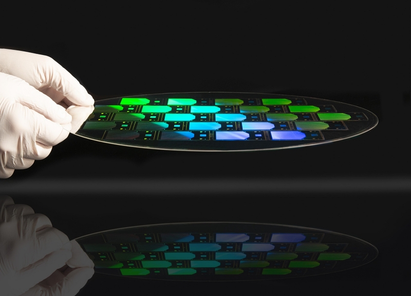 Schott has been working with WaveOptics, EV Group, and Inkron to develop the large-format, high-index glass material required to improve the performance of consumer AR devices at reasonable costs. The 'RealView 1.9
