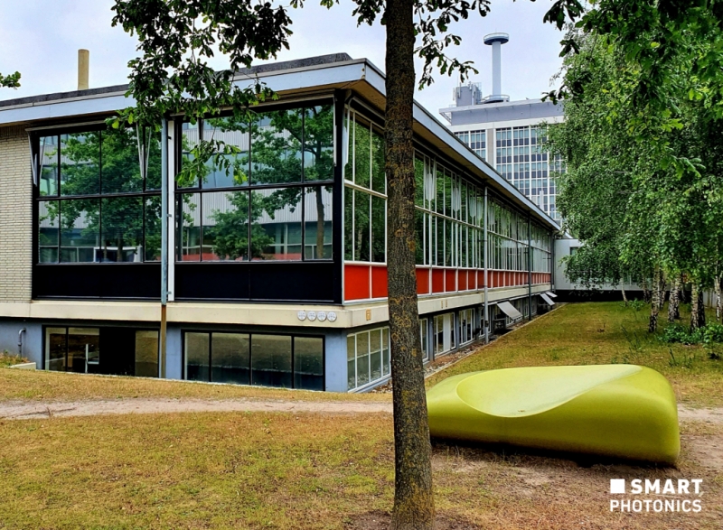 Based at the High Tech Campus in Eindhoven, Smart Photonics is poised to play a pivotal role in the emerging PIC ecosystem in both the Netherlands and Europe more widely. By offering InP-based epiwafer foundry services, it takes care of one of the most technologically challenging, costly, and risky aspects of photonic integration. Photo: Smart Photonics.