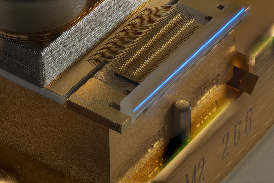Laser diode bench from the Ferdinand Braun Institut before mounting into the pump module. Credit: FBH.