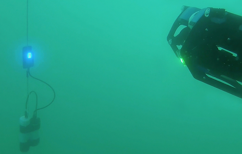 EPFL spin-off Hydromea has developed a miniature optical modem that can operate down to 6,000 meters below the ocean's surface. It is sensitive enough to collect data at high speeds from sources more than 50 meters away. &copy; 2020 EPFL Alain Herzog.