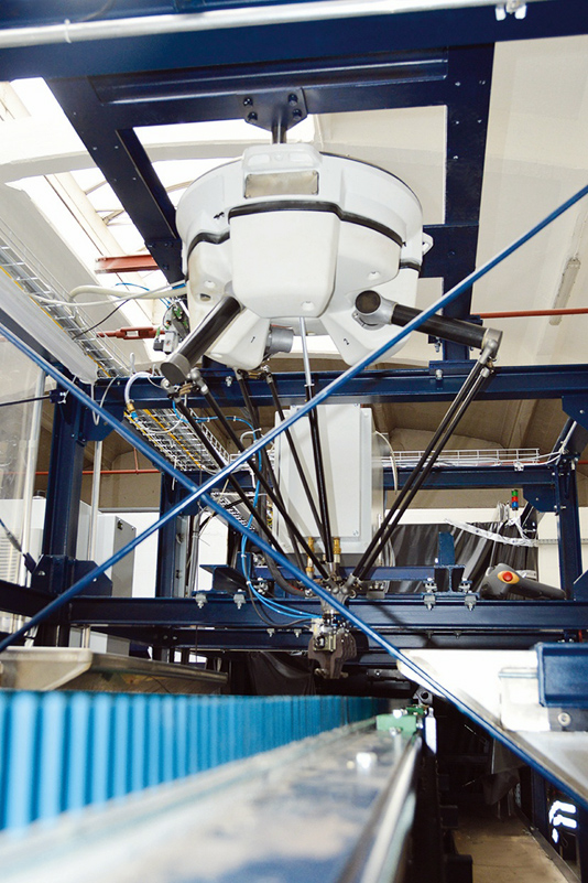 PLUS point: The pilot plant for laser-based recycling, which was created in the PLUS project, is suitable for the automatic processing of high-speed steels (HSS), for example. &copy; Cronimet Ferroleg. GmbH, Karlsruhe, Germany.
