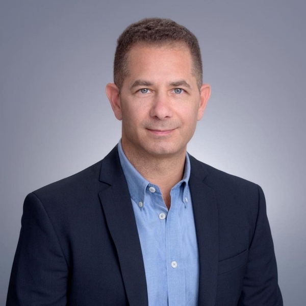 Ronnen Lovinger, now CEO of DustPhotonics, says that the firm's silicon photonics technology is able to address customers