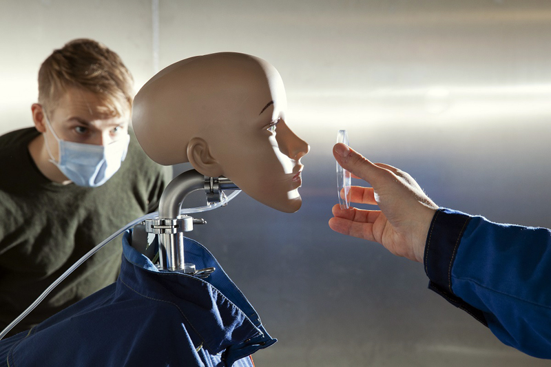 The robot can cough out a precisely specified and repeatable cloud of droplets and aerosols. Image: VTT Research.