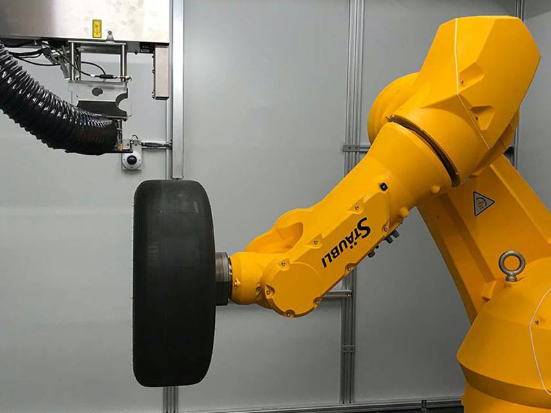 Laser processing revolutionizes prototype production of car tires. Image: Jenoptik and 4JET.