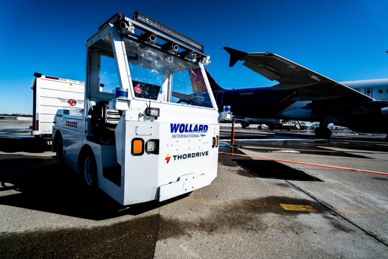 Velodyne recently signed a five-year sales deal that will see autonomous vehicle (AV) company ThorDrive use lidar sensors from the firm in its cargo and baggage ground support tractors at Cincinnati/Northern Kentucky International Airport (CVG). Image: Velodyne Lidar.