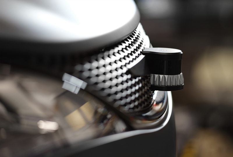 Ouster's technological approach is more conventional than Aeva's  - in that it is based around a pulsed scheme - but adds innovation through the use of VCSEL sources. The company is targeting several market sectors with this approach, and believes that lidar is set to become ubiquitous across much of the industrial economy. Photo: Ouster.