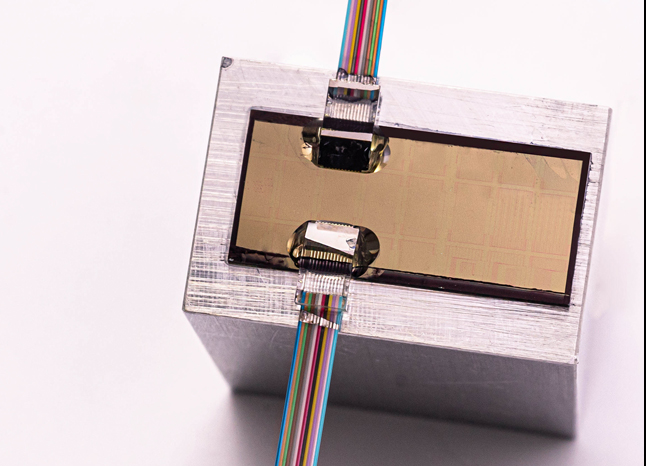 Ultra-sensitive: optomechanical ultrasound sensor in silicon photonics. Image: imec.