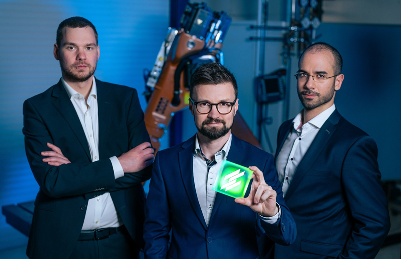 A research team from industry and Fraunhofer IWS have launched Fusion Bionic:  L-R: Benjamin Krupop, Tim Kunze and Sabri Alamri. &copy; ronaldbonss.com