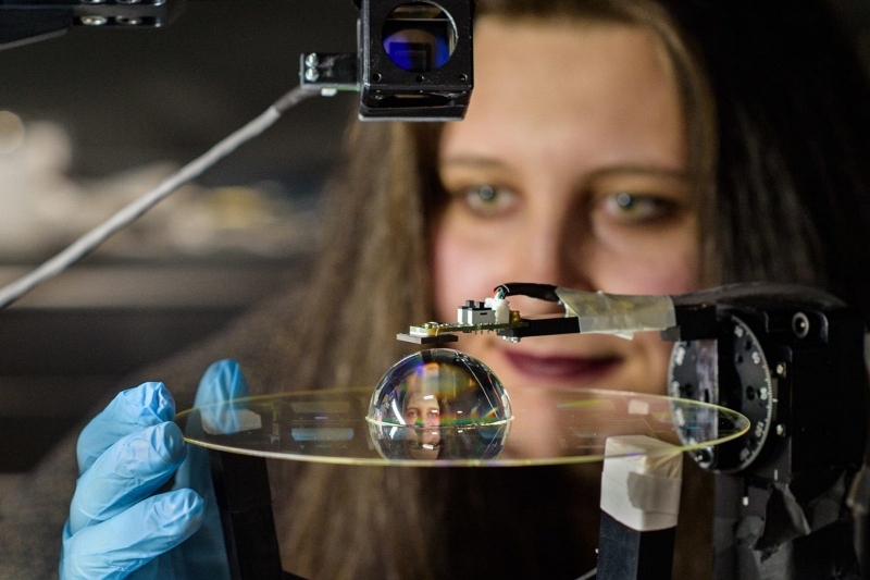 Founded in 2014, WaveOptics has since developed lenses and light projectors for augmented reality (AR) glasses based around its proprietary diffractive waveguide designs. The Oxford, UK, firm is now set to become part of California-based Snap Inc., the company behind the well-known Snapchat photo messaging app. Photo: WaveOptics.