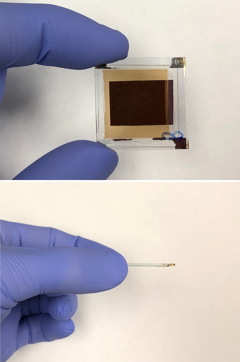 The new infrared imager is thin and compact with a large-area display. Credit: Ning Li/UCSD.