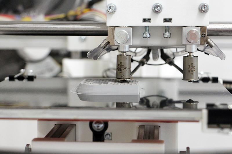 Fused deposition modeling (FDM): In this 3D printing process, plastic components are built up layer by layer. Photo: IPH.