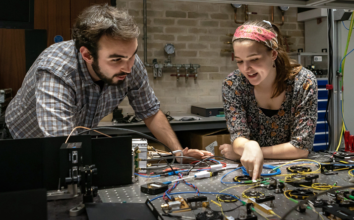 University of Birmingham students in the UK Quantum Technology Hub, home to the SPIE Optics and Photonics Champions Academy.
