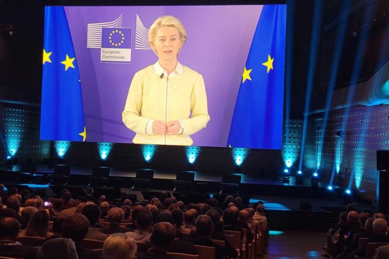 More chips, please: Ursula von der Leyen, President, of the European Commission. Photo: courtesy of imec.