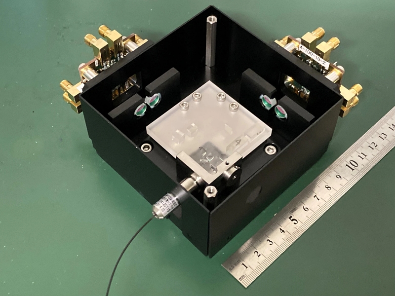 Mitsubishi Electric's optical receiver prototype, which is claimed to combine data transmission with spatial beam acquisition capability for the first time. Image: Mitsubishi Electric.