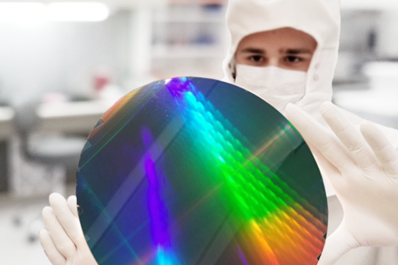 Headwall says that its acquisition of Holographix adds proprietary nano-replication capabilities to its repertoire of technologies aimed at hyperspectral imaging. Photo: Headwall Photonics.
