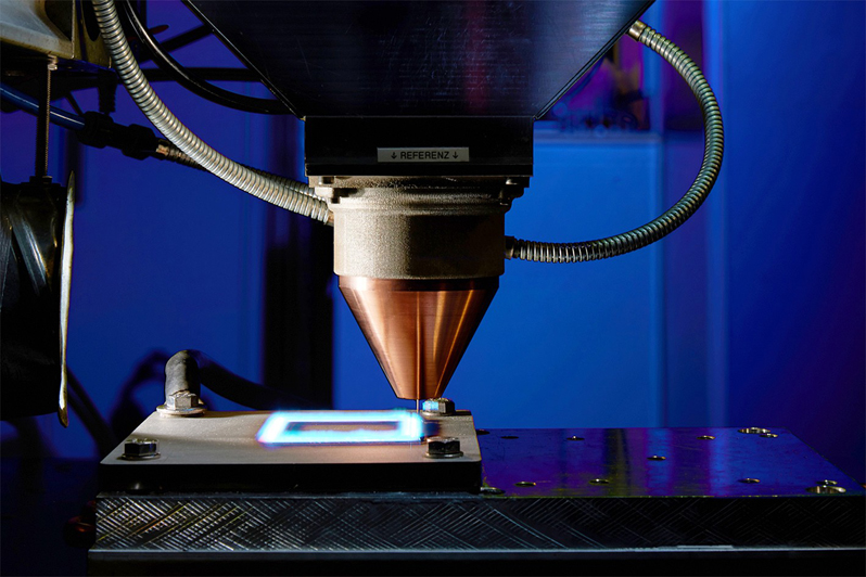The Collar Hybrid Additive Manufacturing process relies on a combination of arc and laser deposition. &copy; Fraunhofer ILT, Aachen, Germany / Volker Lannert.