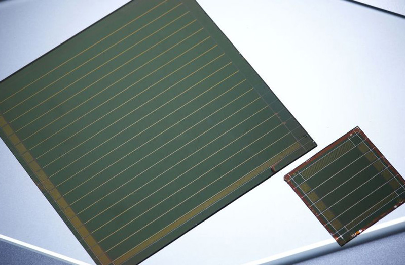 With the support of AI methods, researchers want to improve the manufacturing processes for highly efficient perovskite solar cells. Photo: Amadeus Bramsiepe, KIT.