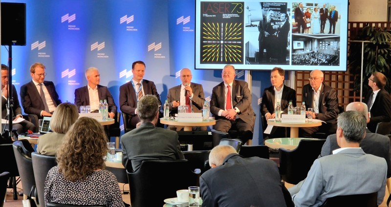 J&ouml;rg Mayer, fourth left, MD of Spectaris, addresses the press conference at the opening of LASER World of Photonics. Photo: Matthew Peach, optics.org.