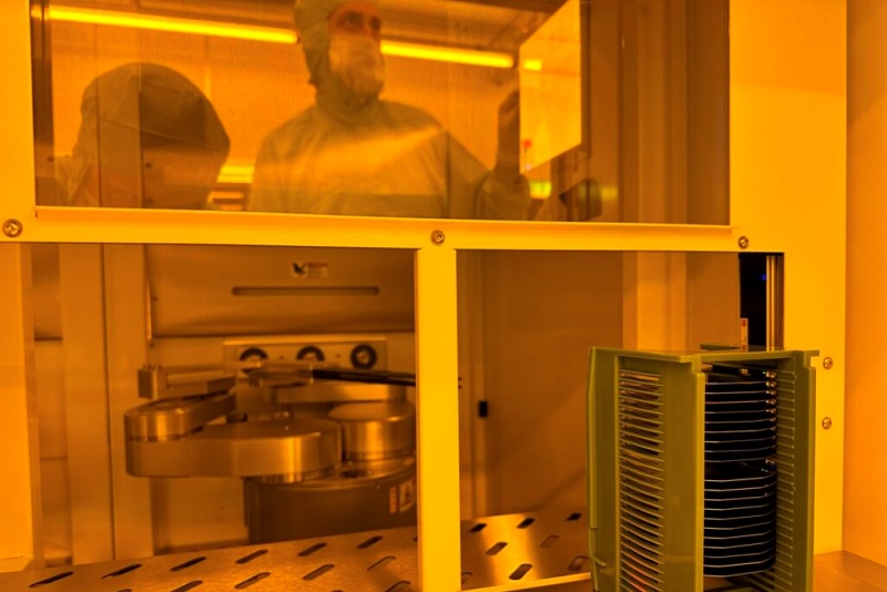Smart Photonics will use the &euro;100M funding to increase production of its photonic integrated circuit (PIC) wafers to 50,000 wafer starts per year. Photo: Smart Photonics.