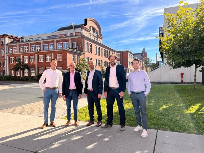 PIC partnership (l-r): Carsten Diehl (Heraeus), Steffen Metzger (Heraeus), Jeremy Witzens (aiXscale), Florian Merget (aiXscale), and Martin Bochenek (Heraeus). Photo: Heraeus Group.