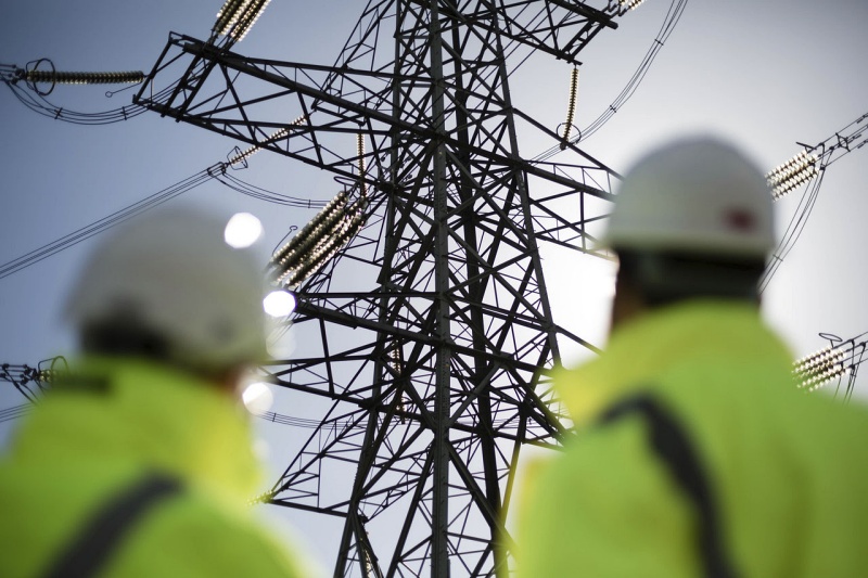 Prisma's distributed optical fiber sensing technology is said to be capable of alerting power grid operators to faults with meter-scale accuracy across the network, and will help integrate more intermittent supply from renewable energies. The Israeli startup has just closed a series C venture round worth $20 million. Photo: National Grid.