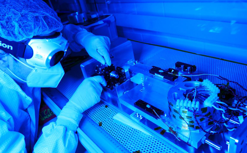 LZH is working on the development of new laser sources for future, more sensitive gravitational wave detectors of the next generation. Credit: LZH.