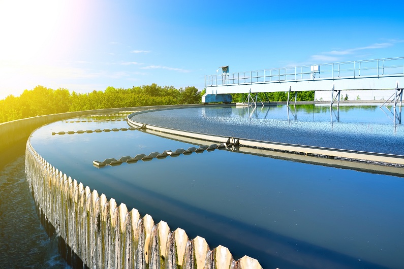 Real Tech's spectrophotometers enable water quality analysis to shift away from a slow, laboratory-based sampling approach, instead offering real-time monitoring. Photo: Adobe.