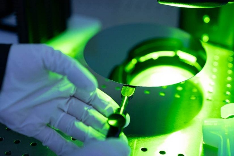 IQE says that it is gaining traction with its GaN microLED wafers. Microdisplays based on the technology are tipped for success in AR applications, with IQE partners Porotech and Micledi among those pioneering new approaches. Image: Porotech.