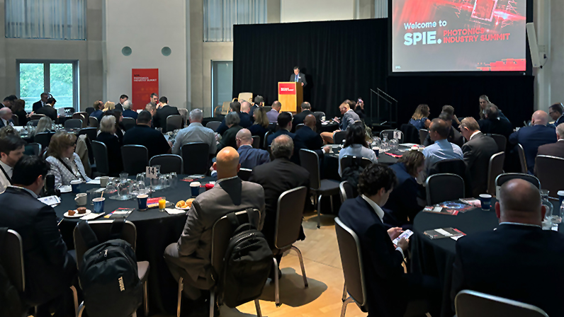 The summit emphasized opportunities to do business with US Government. Photo: SPIE.