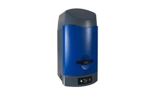 SII's offering includes the benchtop AMI HTX system, which provides bioluminescence, fluorescence, and X-ray capability for <em>in vivo</em> imaging of live animals. Photo: Bruker/SII via Business Wire.