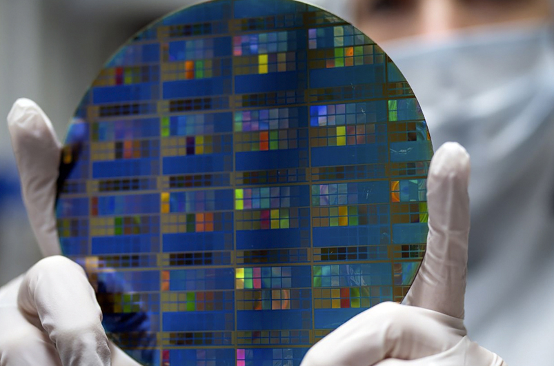 Semiconductor spins are one of the most scalable technologies for quantum processors, due to their compact size and compatibility with existing silicon chip manufacturing.