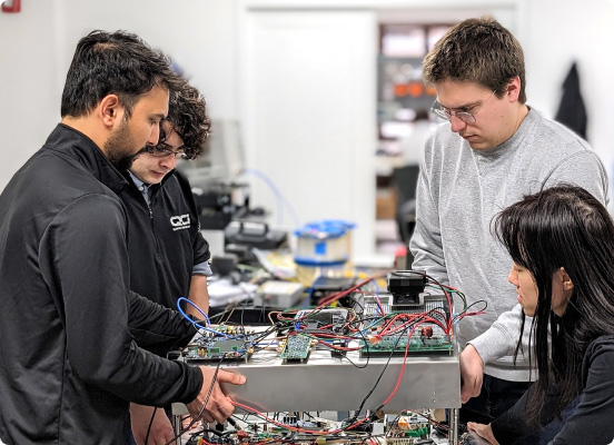 Quantum Computing develops quantum optics and nanophononics technologies. Photo: QCI.