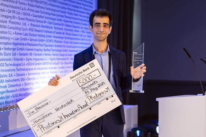 P21 Innovation Award Winner 2024 - This year's Innovation Award was presented to Hamidreza Neshasteh (pictured above), a research engineer at CNRS, Paris. Photo: Photonics21.
