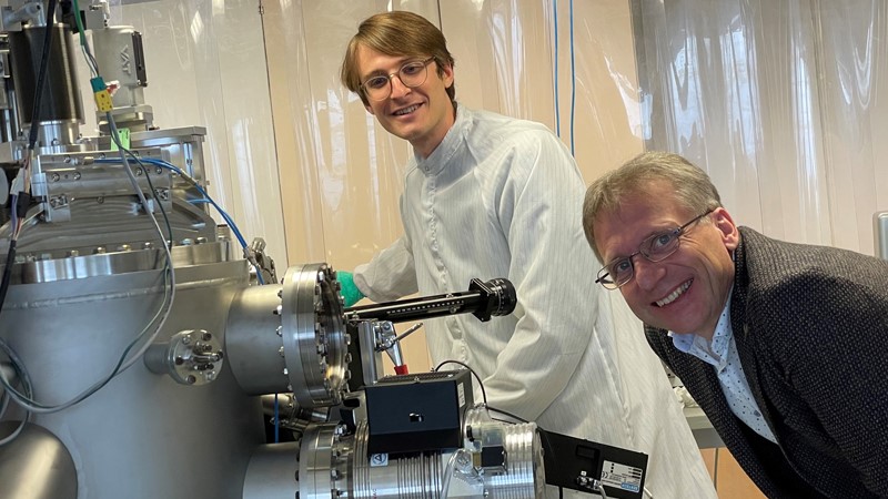 Bert MÃ¼ller, right, at work with postdoc Griffin Rodgers in the Biomaterials Science Center at University of Basel Switzerland.