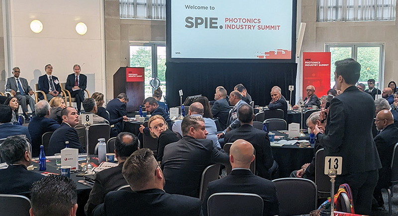 High-level: A 2023 SPIE Photonics Industry Summit panel in action. Image: SPIE.