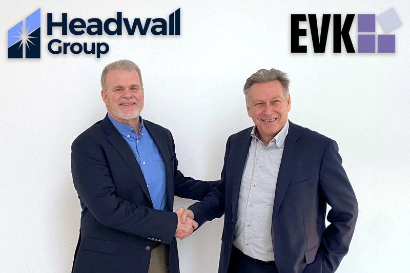 Headwall CEO Mark Willingham (left) and his EVK counterpart, Matjaz Novak. Founded nearly 40 years ago, EVK launched its first smart hyperspectral camera back in 2006. Photo: EVK.