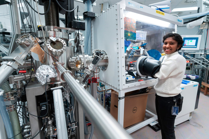 Scientists at the University of Twente have developed a way to create highly ordered semiconductor material at room temperature. Pictured is Junia Solomon Sathiaraj, a PhD student in UT's Inorganic Material Science Research Group. Her work is supervised by Prof Dr Monica Morales-Masis.