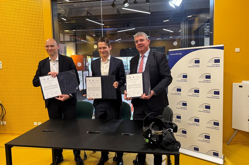 Norlase CEO and co-founder Oliver Hvidt (center) with European Investment Bank officials after signing a &euro;20 million loan deal to help the Denmark-based ophthalmic laser company expand globally. Photo: EIB.